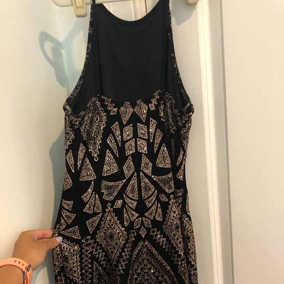 Black and Gold Sparkle Dress - Picture 3 of 4